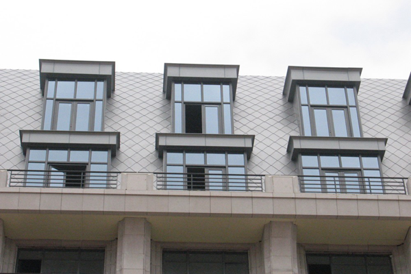 北戴河國(guó)際酒店（鋁鋼雙金屬板）